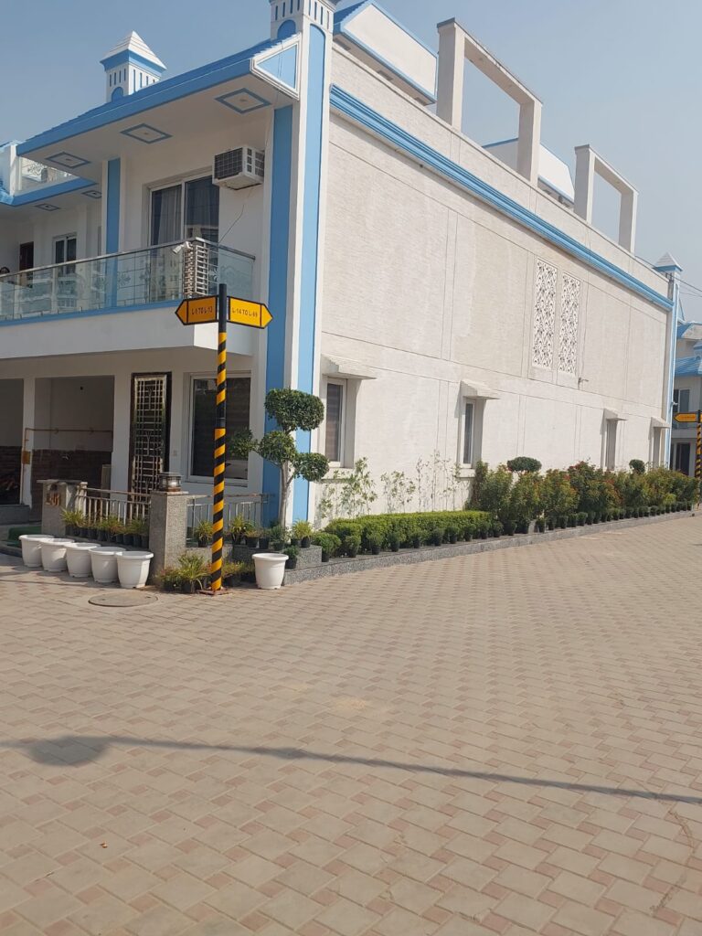 whatsapp image 2025 10 15 at 7.20.35 pm (1)